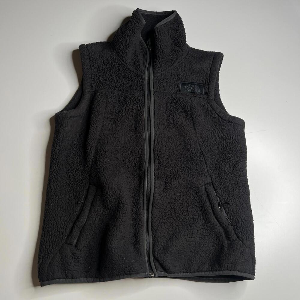 The North Face Women’s Sherpa Fleece Vest Black Size M Medium‎ Zip Front Pockets